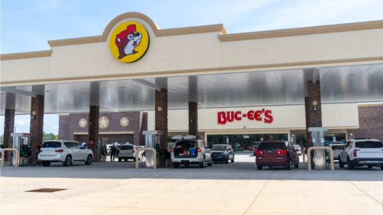 7 Texas Gas Stations Locals Avoid (and 3 They Go Out of Their Way For)