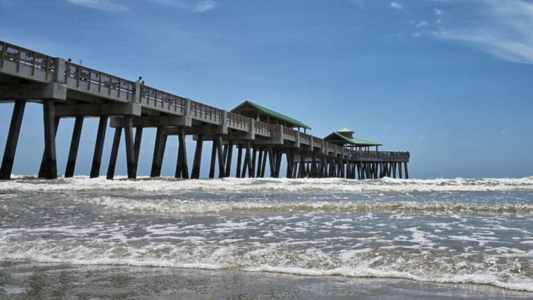 8 Unwritten Rules of South Carolina Fishing Piers Newcomers Break