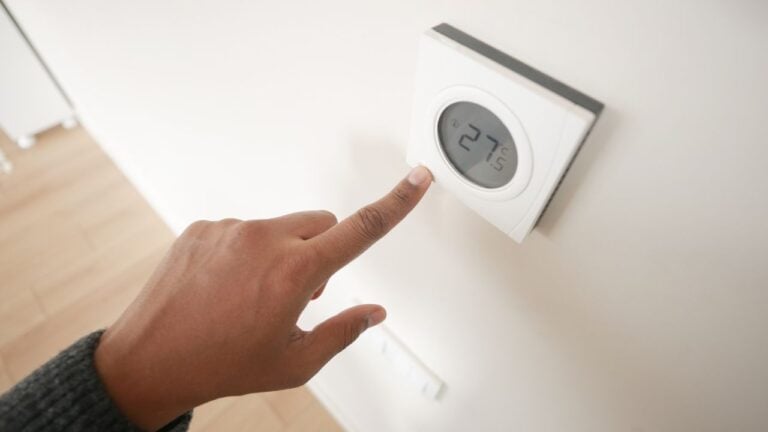 The 20-Degree AC Rule Virginia Homeowners Use to Cut Summer Bills