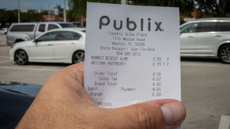 Does Publix Cash Checks in 2026? What Florida Shoppers Should Know