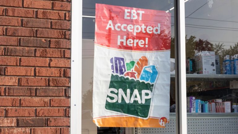 Does Kroger Take EBT? What Georgia SNAP Shoppers Can Buy in 2026