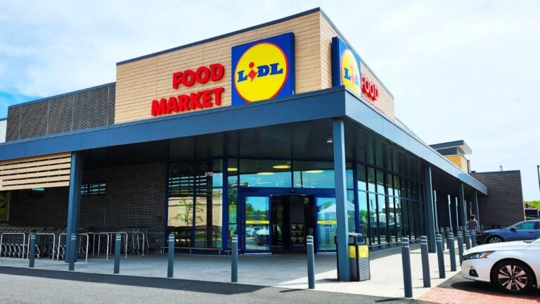 Does Lidl Have a Senior Discount? What Virginia Shoppers Get in 2026
