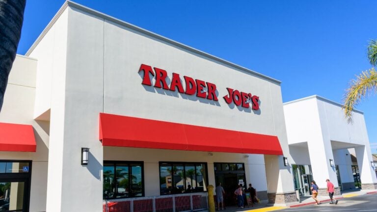 What Time Is Best to Shop at Trader Joe’s in California to Avoid the Crowds?