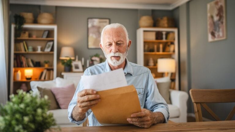 8 Warning Signs a Georgia Retiree Claimed Social Security Too Early