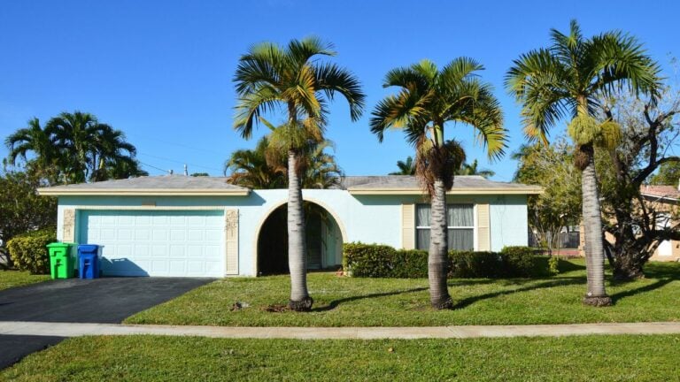 9 Homestead Exemption Errors That Cost Florida Homeowners Their Savings
