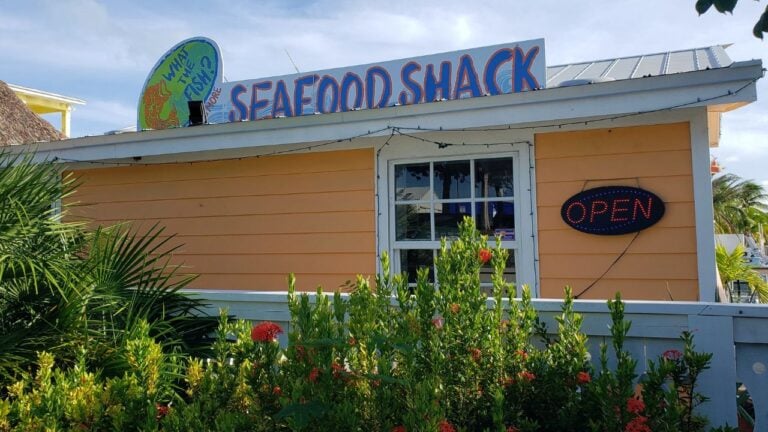 10 Florida Seafood Shacks Locals Drive an Hour For
