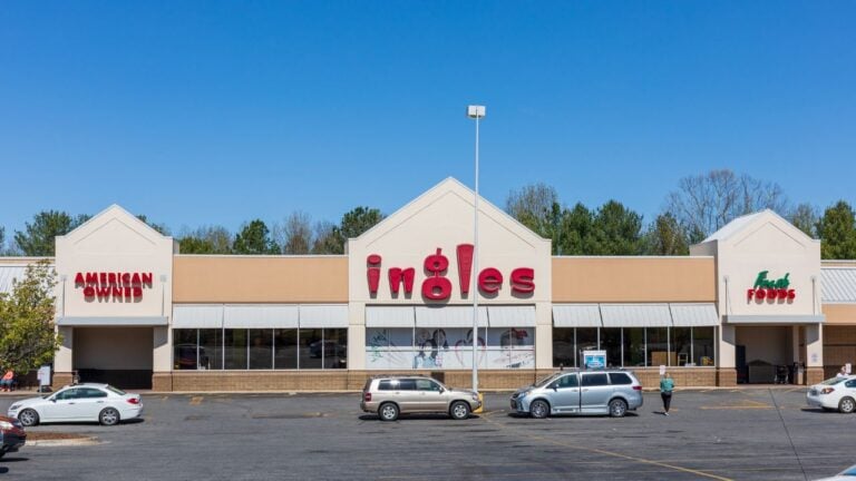8 Things Only North Carolina Ingles Shoppers Understand
