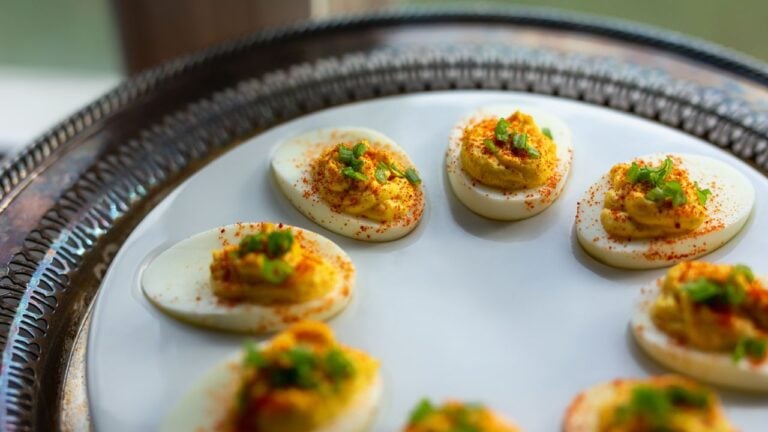 9 Strange Ingredients South Carolinians Can Add to Eggs That Make Them 100% Better