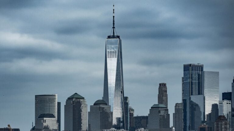 Ready to Move, New Yorkers? 10 States Where a Middle-Class Paycheck Still Feels Middle Class