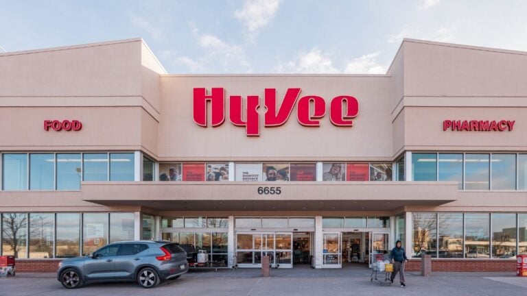 4 Hy-Vee Perks Nebraska Shoppers Over 55 Should Never Skip