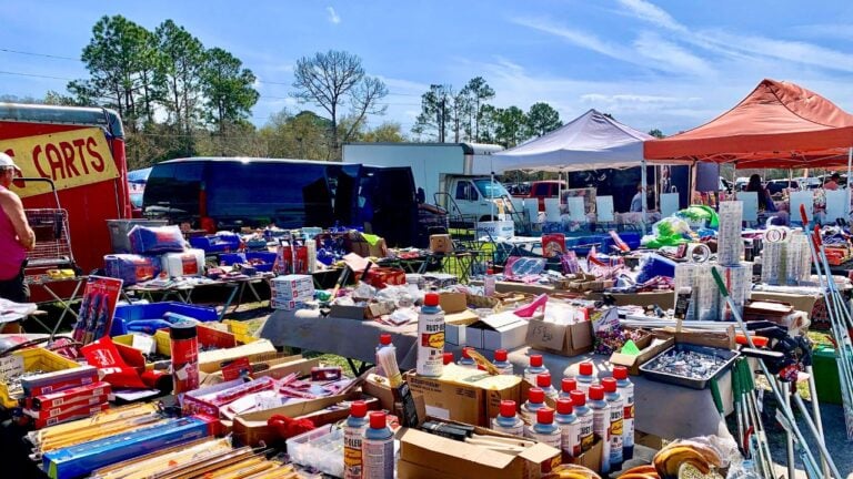 9 Florida Flea Market Mistakes That Mark You as a First-Timer