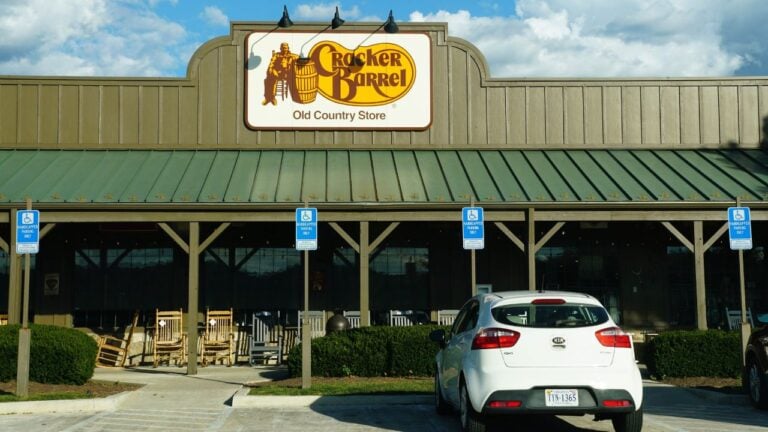 8 Things Cracker Barrel Servers Wish Virginia Regulars Would Stop Doing