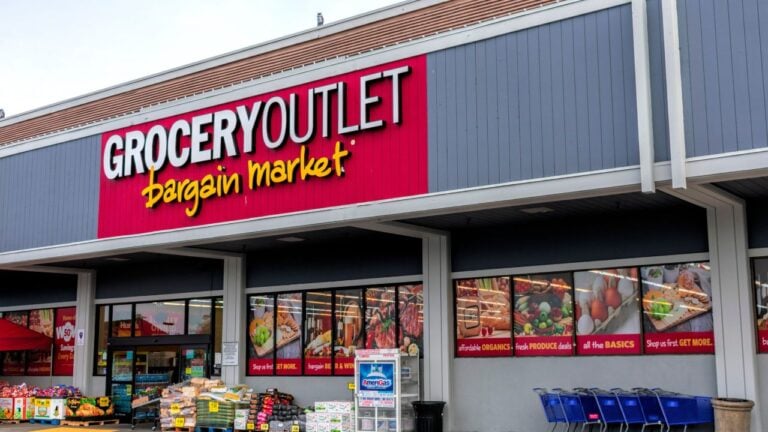8 Grocery Outlet Mistakes That Cost California Shoppers the Best Deals