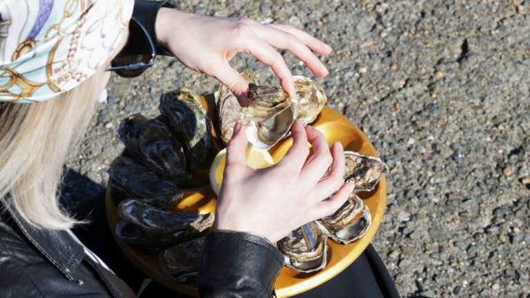 9 Ways to Embarrass Yourself at Your First South Carolina Oyster Roast