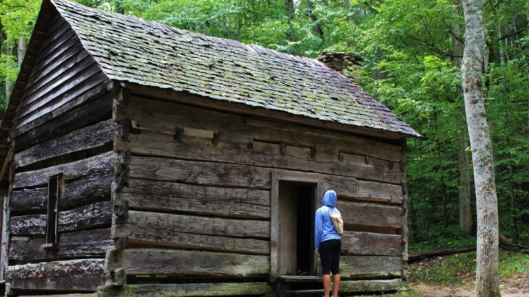 7 Tennessee Cabin Booking Mistakes That Ruin an October Trip