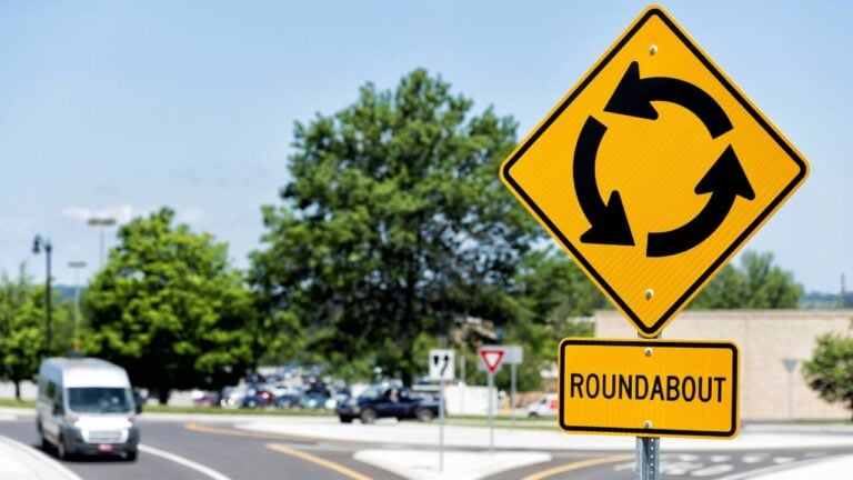 9 Roundabout Mistakes Virginia Drivers Make Every Day