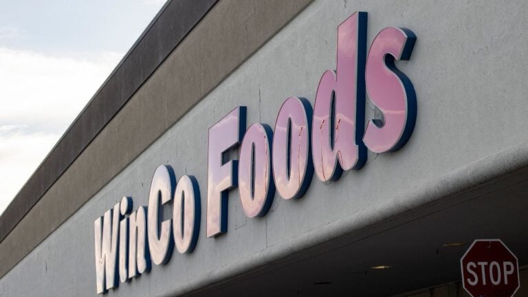8 WinCo Savings Arizonans Over 60 Keep Missing