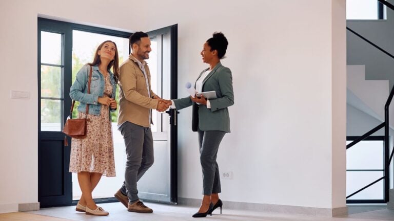 6 Florida Deed and Title Scams That Can Transfer a Home Out From Under the Owner