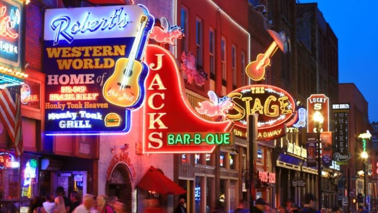 7 Country Songs Everyone Credits to Tennessee That Were Written Somewhere Else