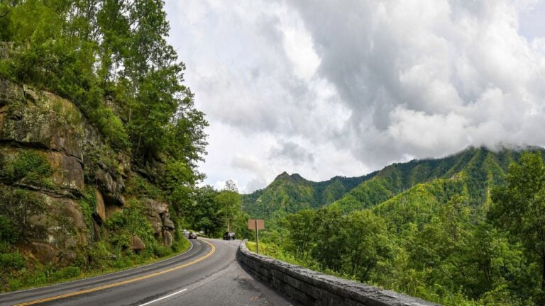 6 Tennessee Roads Many Locals Refuse to Drive After Dark