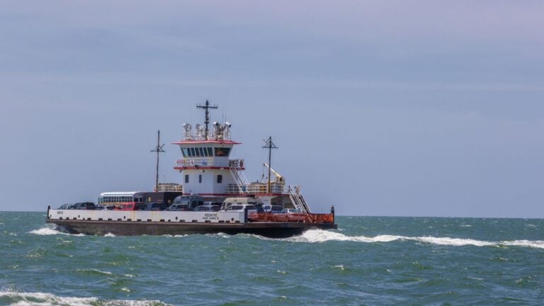 8 Ferry Mistakes That Add Hours to a Coastal Drive in North Carolina