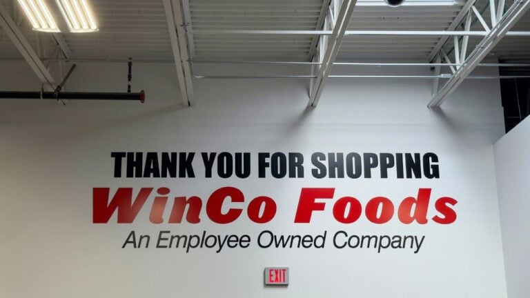 7 WinCo Habits That Cost Washingtonians Time and Money Every Week