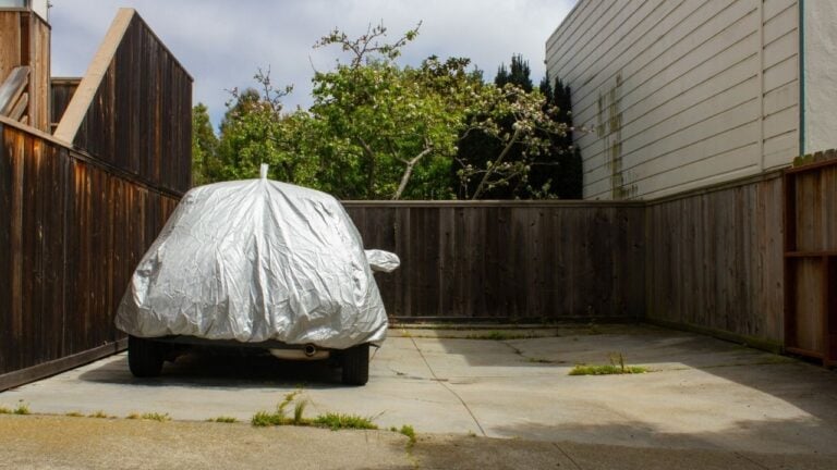6 Rules That Decide When a South Carolina County Can Haul Off a Car in Your Yard