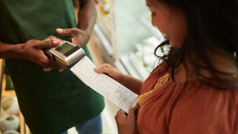 7 Limits on Getting Money Back at Publix That Floridians Don’t See Coming