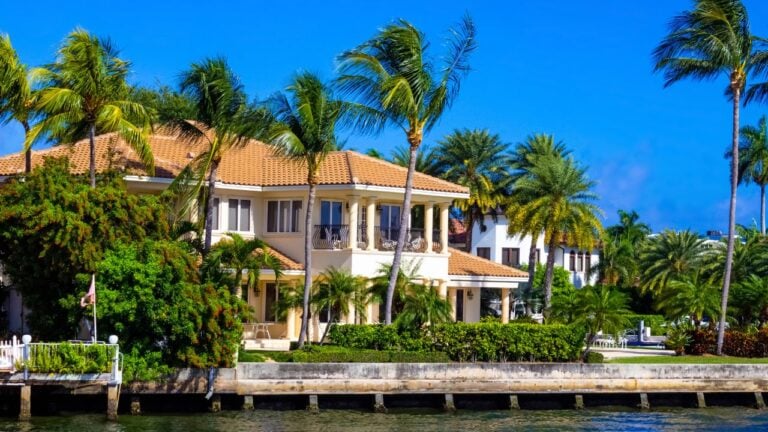 Why Florida Homeowners Are Being Dropped by Their Insurance Company