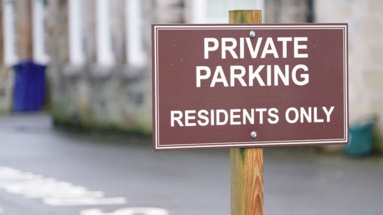 6 Beach Parking Rules Rhode Islanders Know That Tourists Get Fined For