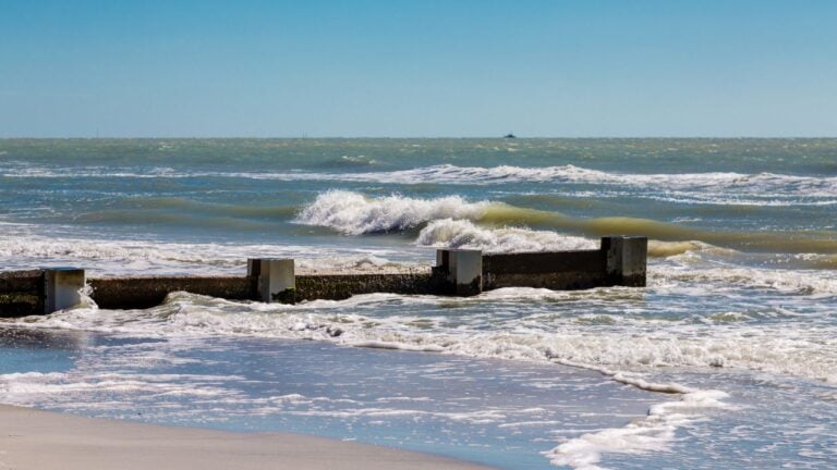 9 Coastal Erosion Rules That Catch Florida Waterfront Owners Off Guard