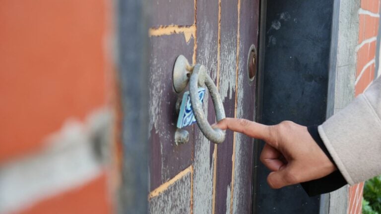 8 Reasons a Washington Landlord May Be Allowed to Enter Your Rental