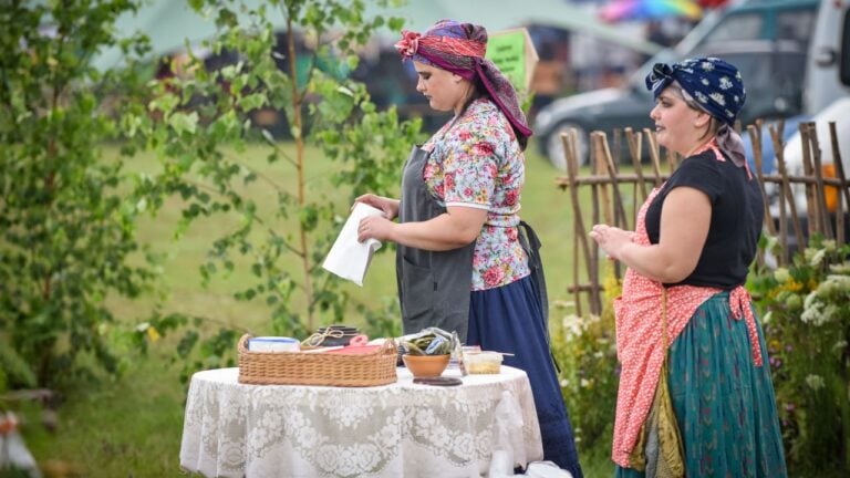 5 Things Utahns Do at a Farmers Market That Confuse First-Time Visitors