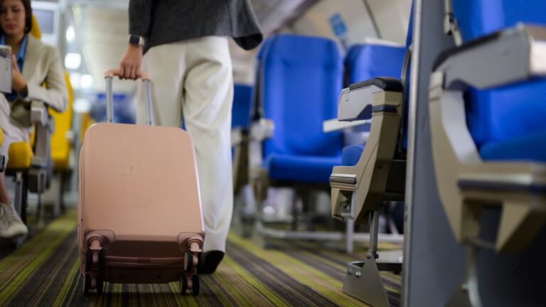11 Passenger Behaviors Georgia Flight Attendants Spot Before Takeoff