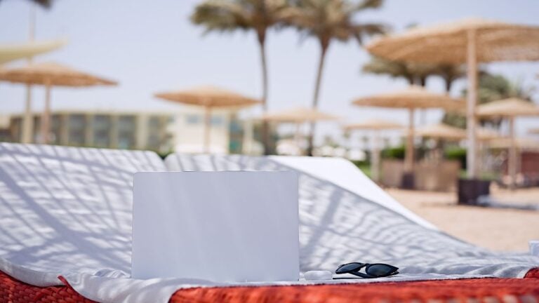 8 Vacation Day Rules Virginia Employees Follow Even When Nobody Requires Them