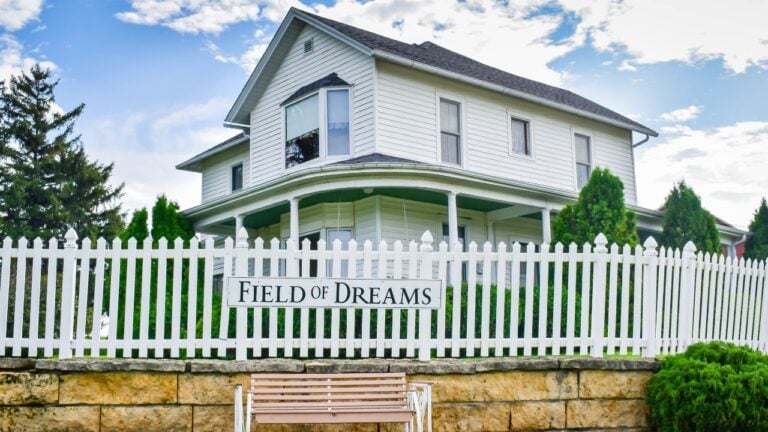 8 Roadside Stops Iowans Send Every Out-of-State Visitor To