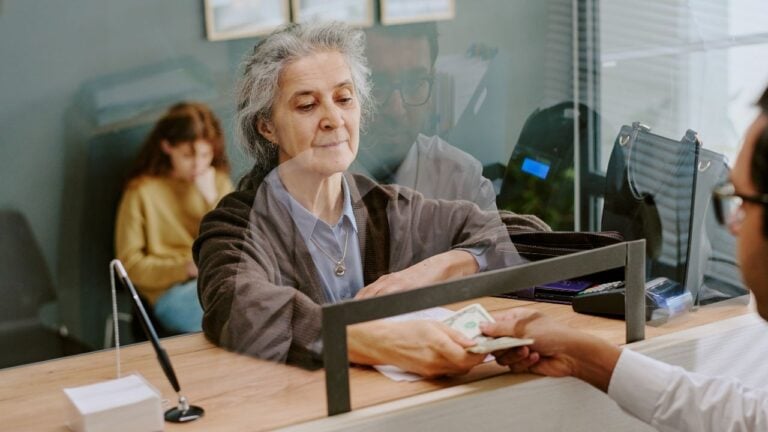 11 Transactions That Immediately Raise a Red Flag for Georgia Bank Tellers