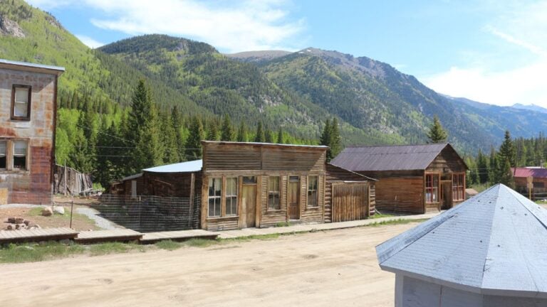 6 Colorado Ghost Towns Coloradans Drive Past Without Looking