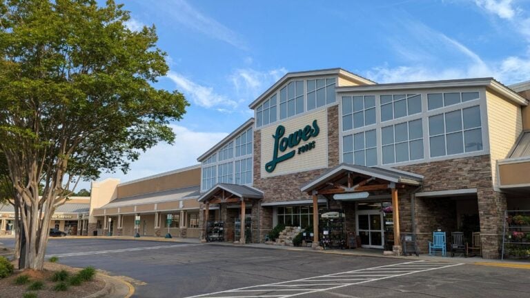 8 Lowes Foods Habits That Cost North Carolinians Every Week