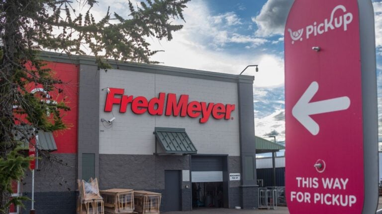 8 Fred Meyer Policies Oregonians Only Find Out About at the Register