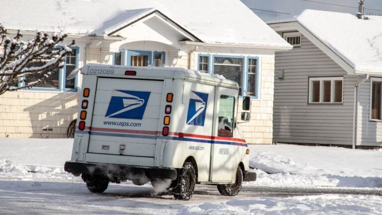 9 Things Minnesota Mail Carriers Notice About a House