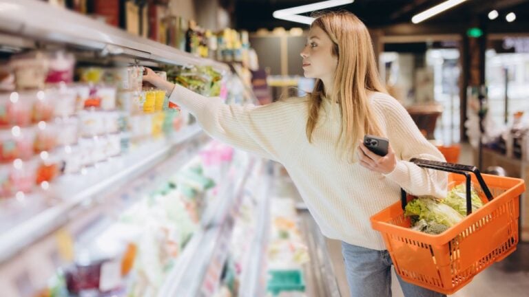 8 Tops Markets Policies New Yorkers Only Learn About at the Register