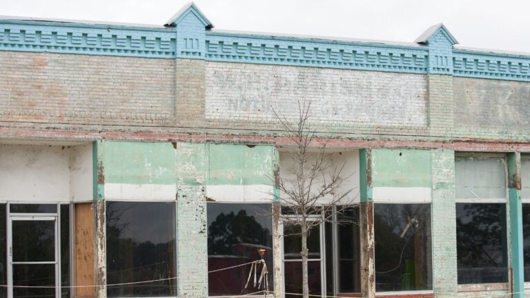 2 Arkansas Town Squares That Never Recovered From Their Biggest Closure