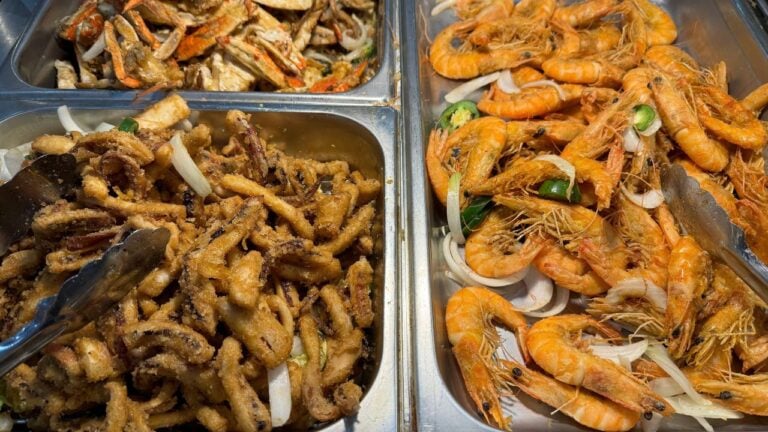 7 Myrtle Beach Seafood Buffets Locals Say Are Worth the Money