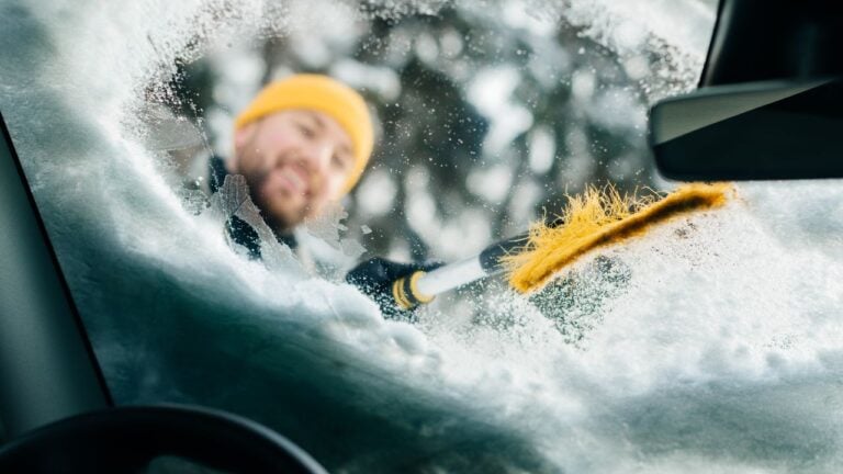 9 Things Coloradans Should Keep in Their Car From October On