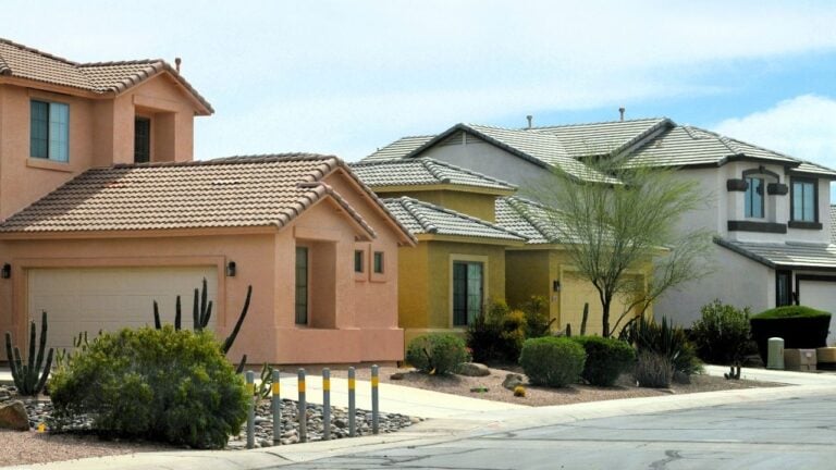 7 Records an Arizona HOA Has to Share With Any Homeowner Who Asks