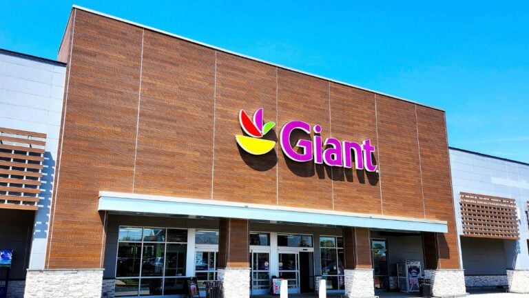 8 Things Giant Food Employees Wish Virginians Understood About the Deli