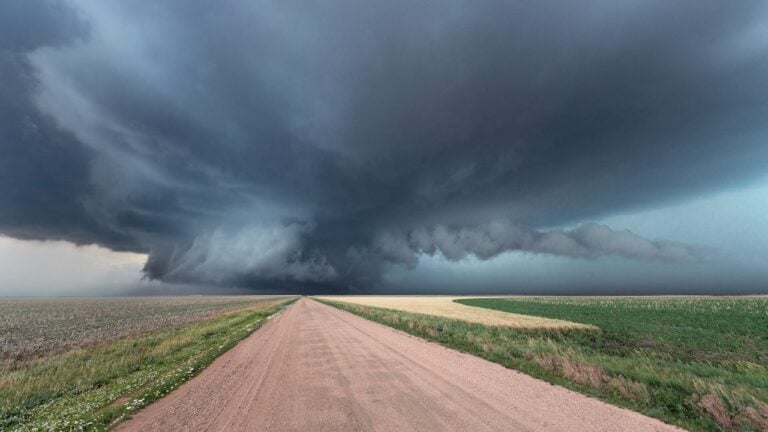 9 Things Texas Storm Chasers Notice Long Before a Warning