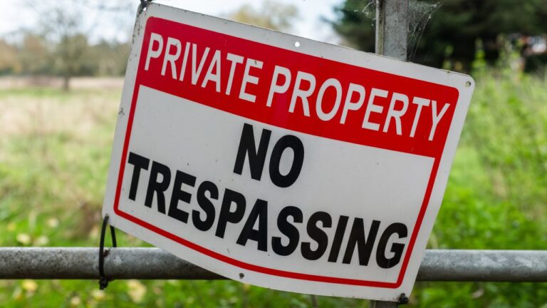 9 Things North Carolinians Can’t Legally Do to a Trespasser