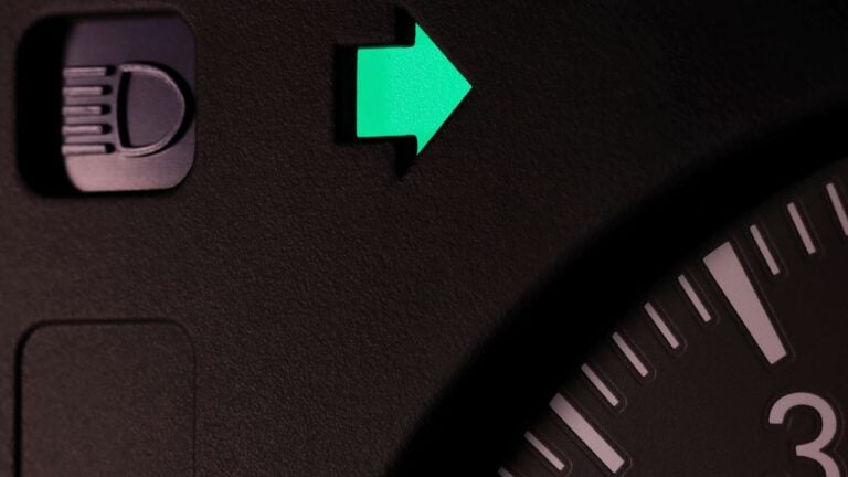 8 Highway Habits That Instantly Tell a Massachusetts Driver From a New Hampshire One